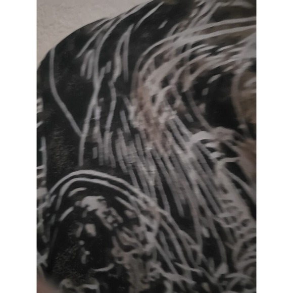 Chico's Design Black Abstract Print Silk Button Front Casual Top Woman Size 1 MD - Picture 4 of 5